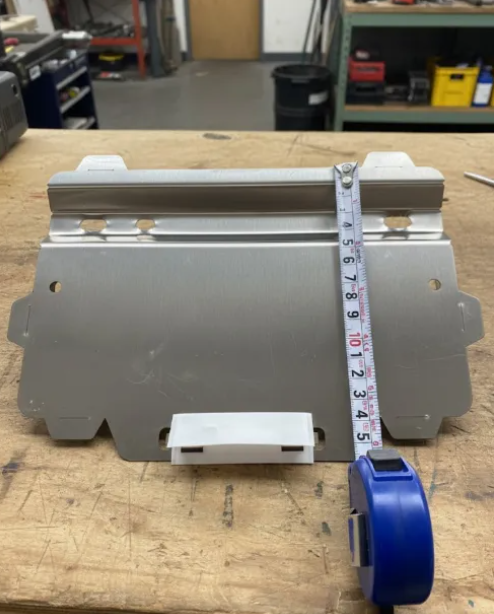 Porta placas Dominar